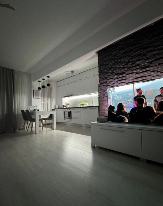 Apartament 1 cameră, 38 mp utili, garaj inclus ( fara agentii )