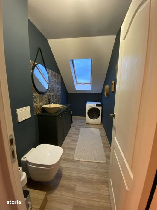 Apartament de 3 camere 2 bai, 86 mp utili , zona Teilor