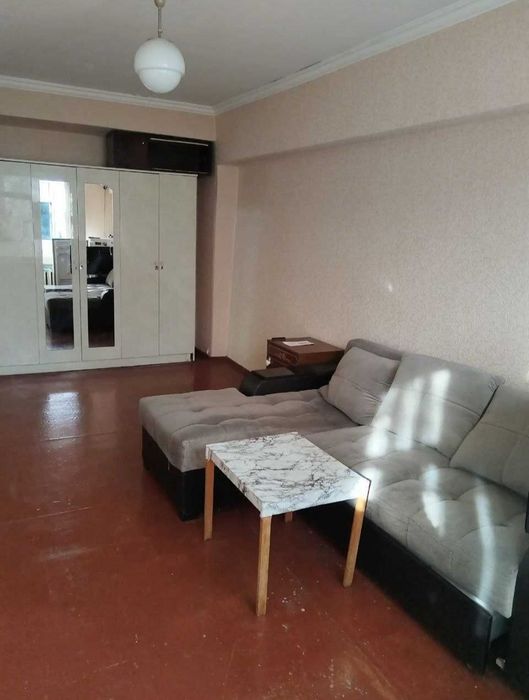 В Яшнабадском р. возле парка Ашхабад сдается 2х комн.квартира