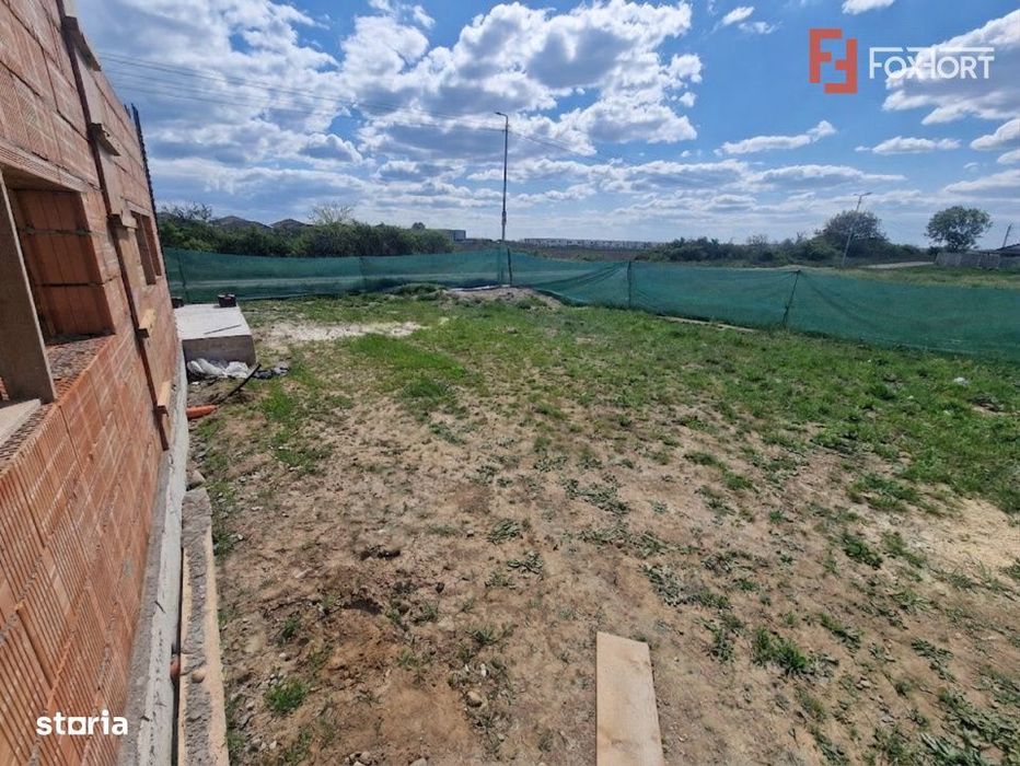 Duplex nou de vanzare cu 3 camere si teren de 300 mp, zona Bucovat