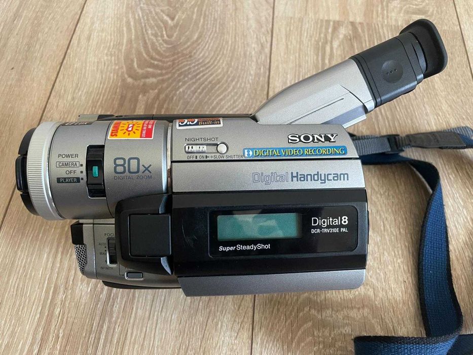Sony Handycam digital8 PAL Hi8 Digital Camcorder