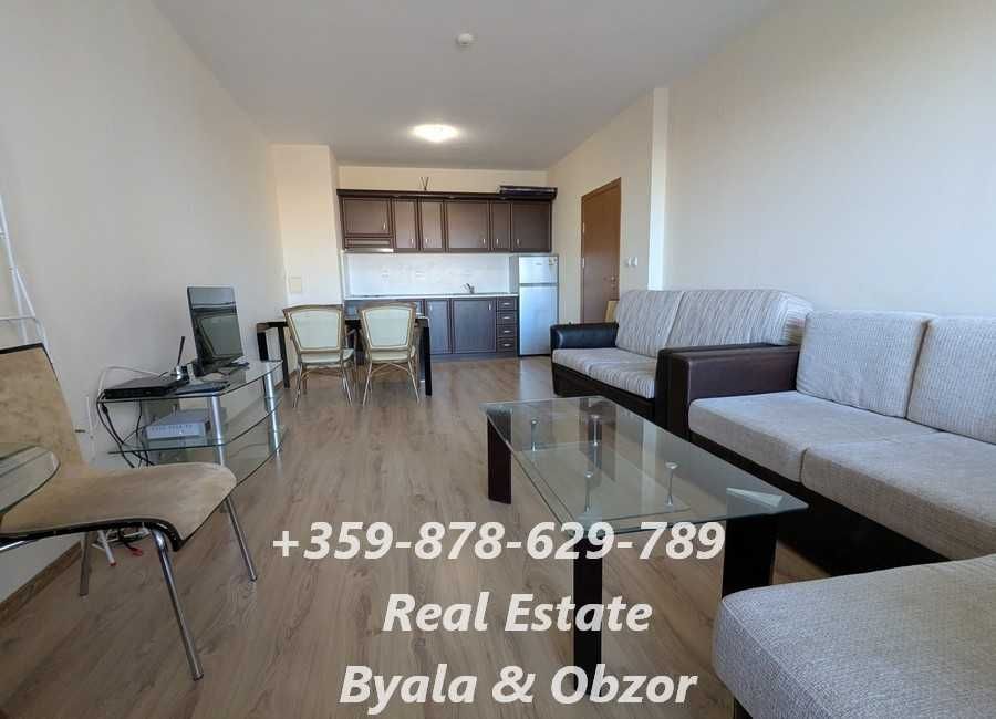 Тристаен апартамент с морска гледка + паркоместо в подземен гараж