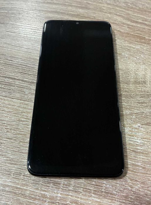 Продавам TCL 405 32/2gb