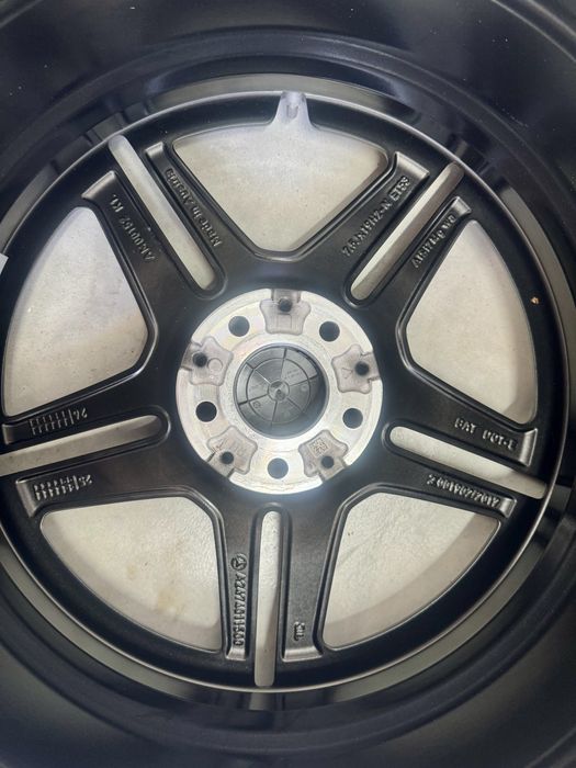 Jante Mercedes Glb R19 Gla Originale Continental de vara noi 2025