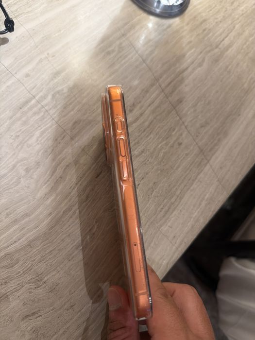 Iphone 17pro оранжевый 256г