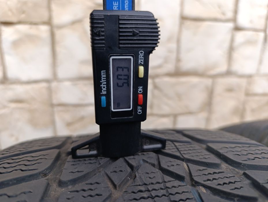 Зимни гуми Dunlop 255/40/18