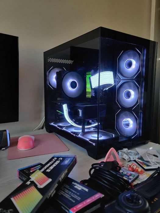 Ryzen 5 5600X / RTX 3070 Aorus / 32GB RAM / 300Hz Monitor