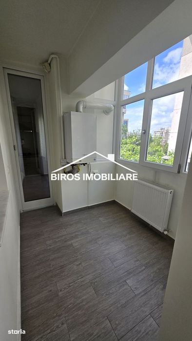 2 camere modern McDonald's