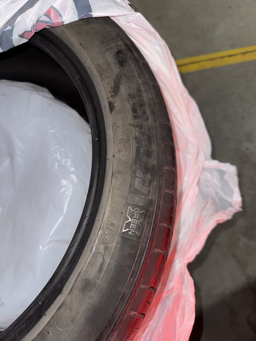 Резина летняя 235/45/18