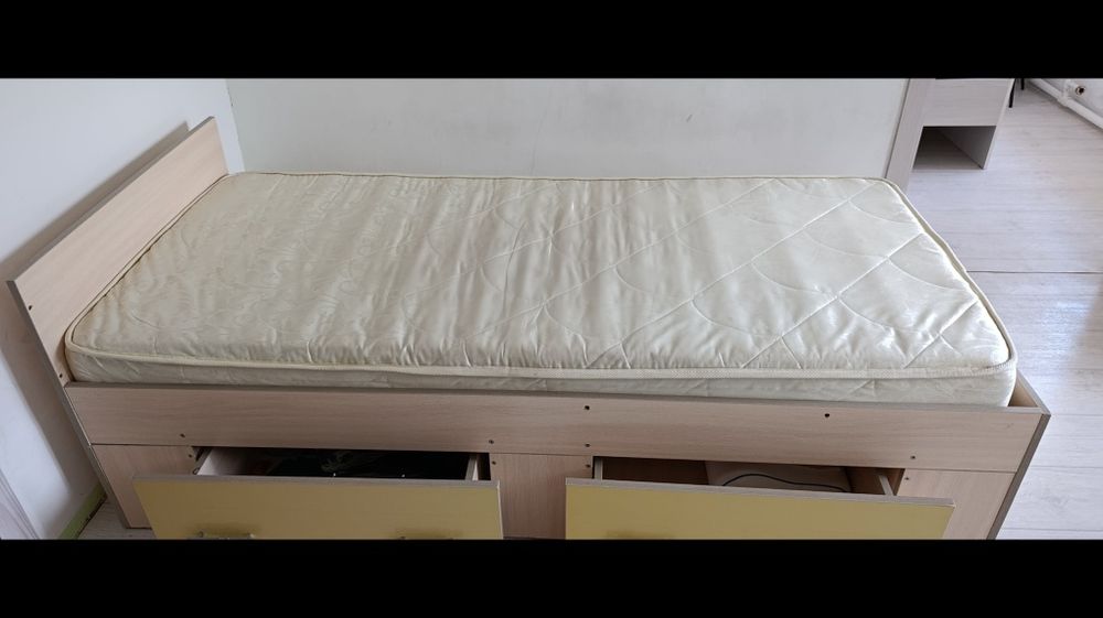 Продам кровать б/у