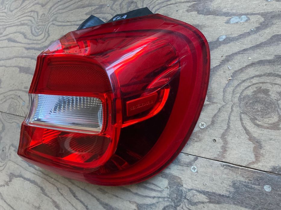 Десен стоп за Mercedes Gla X156. 14-17.