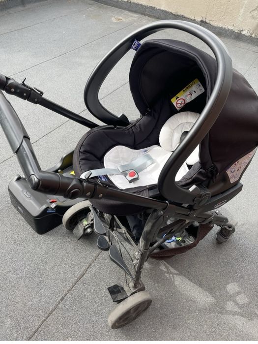 Бебешка количка chicco