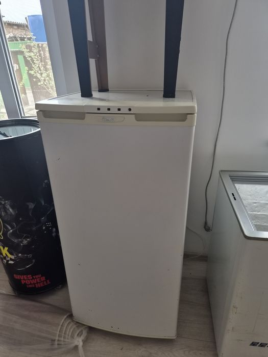 Продаётся Холодильники