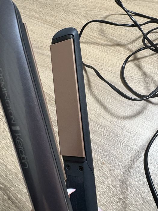 Преса за коса Remigton Keratin