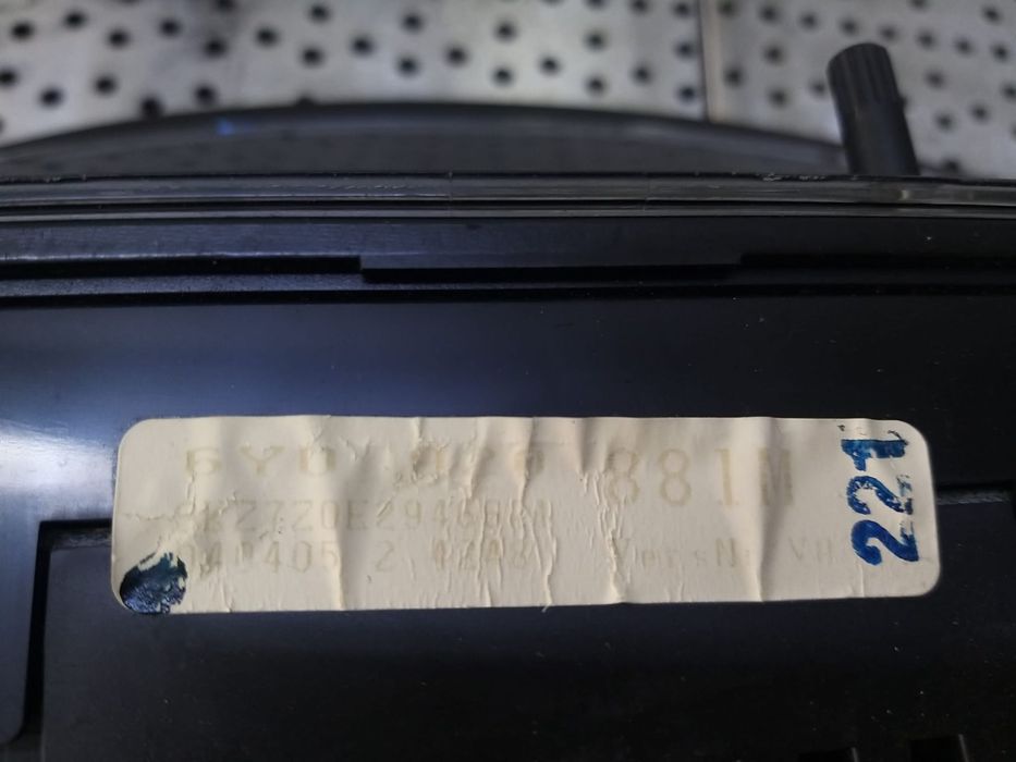 Ceasuri bord benzina skoda fabia 1 6y 6y0920881m