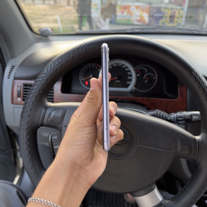 Iphone 11 purple 128 gb