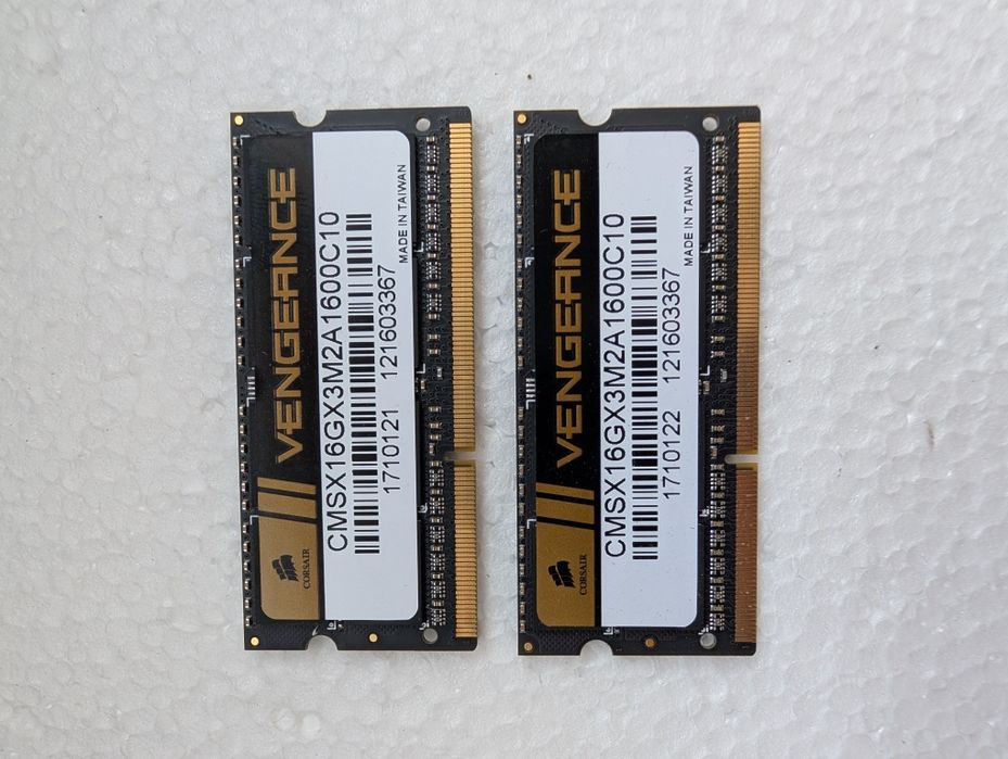 Memorie laptop Corsair 16GB DDR3 1600MHz CL10 Kit