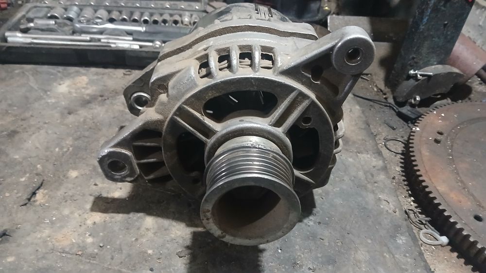 Продам стартери генератор на газель