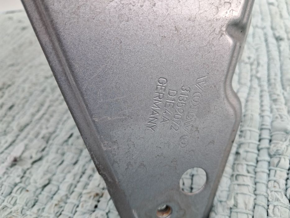 Калник  Volvo S60 V60 2011/2018г