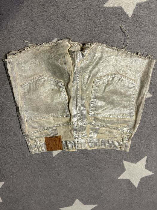 Сребърни къси панталони