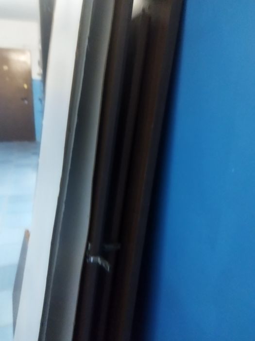 Отдам даром, старый шкаф на дрова