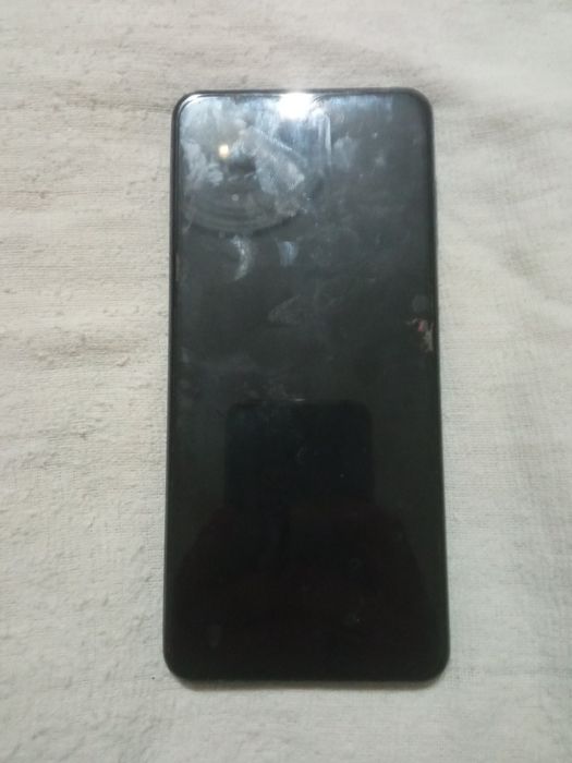 Samsung A12 holati yaxshi