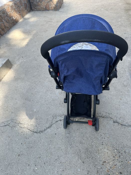 Продам коляску легкую