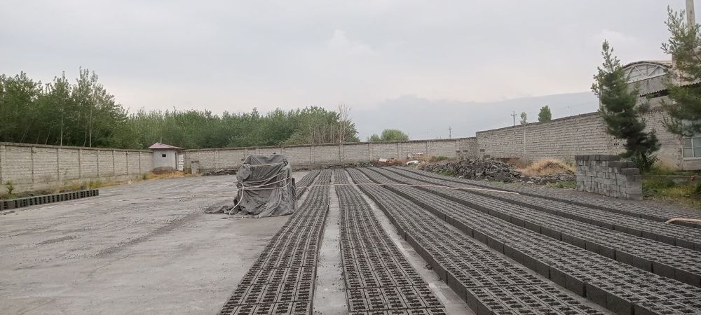 Samarqand shahar Farxod pasyolka asfalt zavod yonida 50sotix  sklat