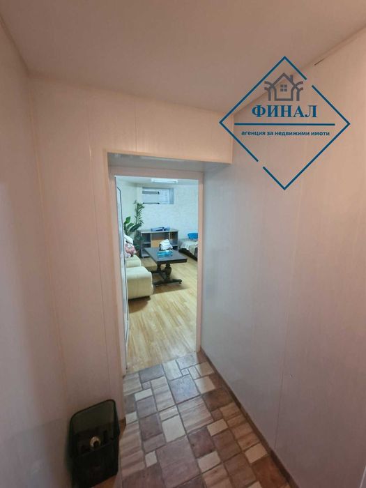 Продава се Тристаен апартамент в Шумен, Център - 90 кв.м за 1023 €/кв.м - Снимка #2