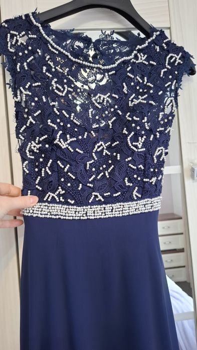 Rochie lunga cu perle