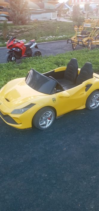 Детский пултлик феррари мошинча