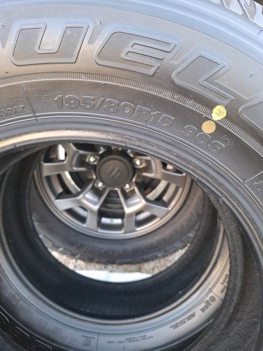 Шины  Bridgestone 195/80 R15 Сузуки Джимни