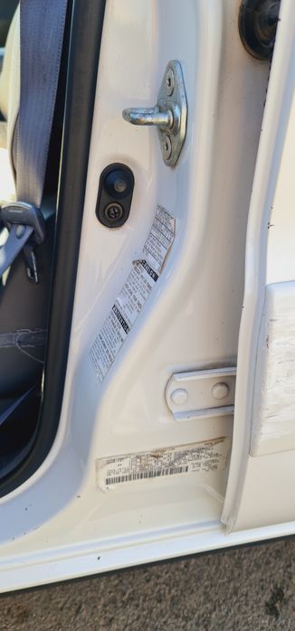 Продам машину Rav4