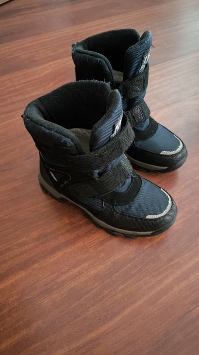 Зимние ботинки размер 32,34,35 .