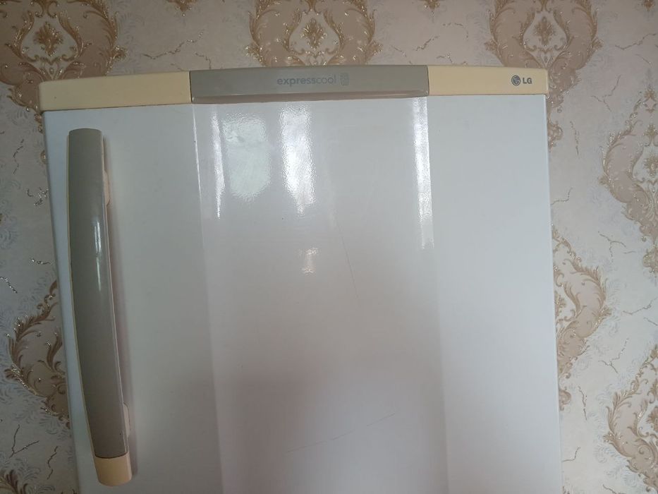 Xolodelnik elje hammeri ishlab duripdi kamisi yoq sotiladi