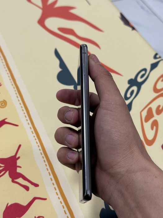 Samsung s10 срочно продам