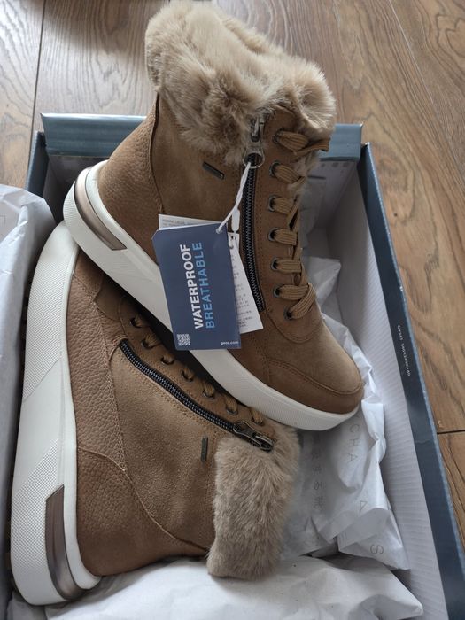 Ghete Geox noi imblanite marime 38