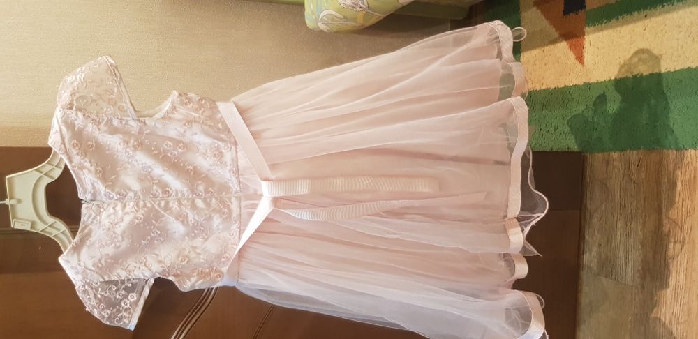 Платья, обувь на девочку