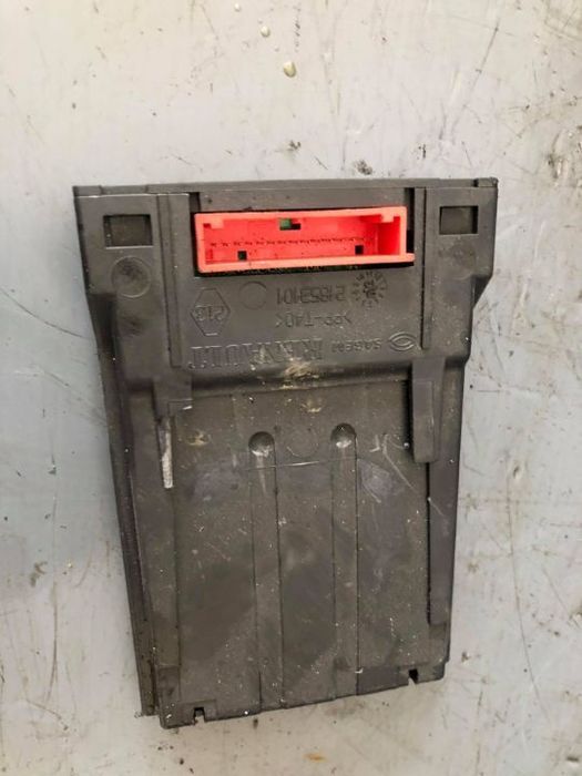 modul control telefon renault laguna 2
