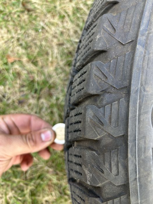 Продавам зимни гуми Bridgestone Blizzak 285/50R20