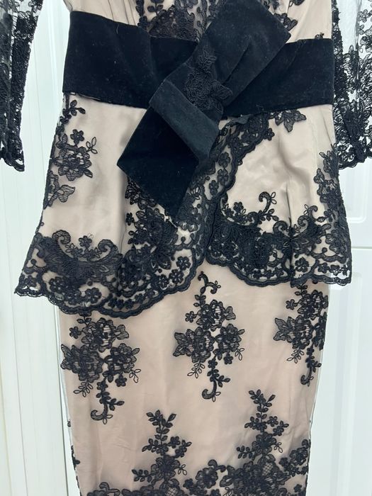 Vand rochie dantela