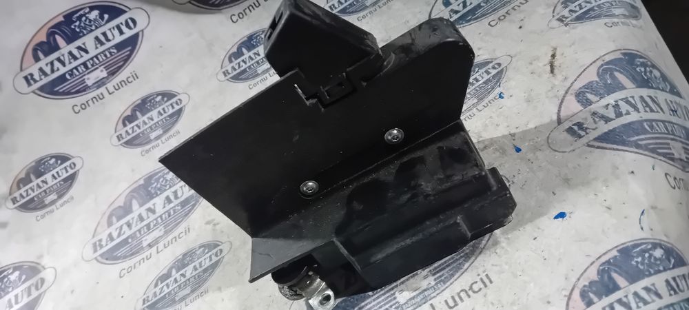 broasca stanga fata dacia logan mcv 2013