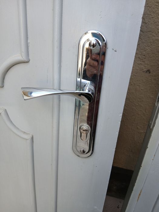 Железная дверь,размер 120×210