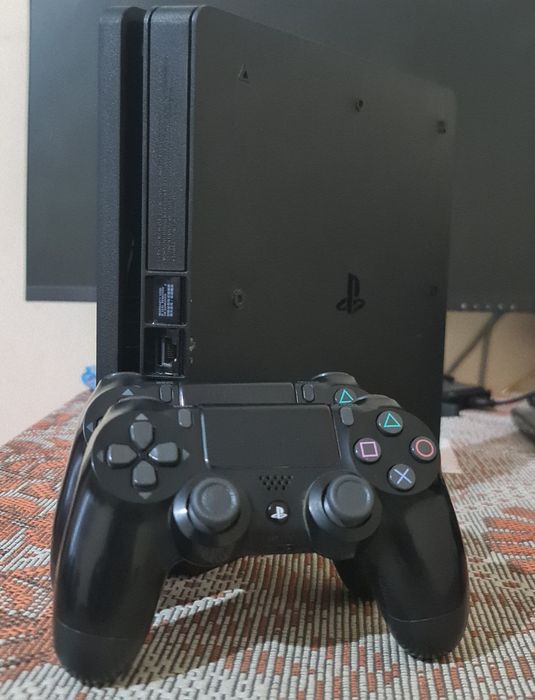 PS 4  Slim vzlom  2 ta pult