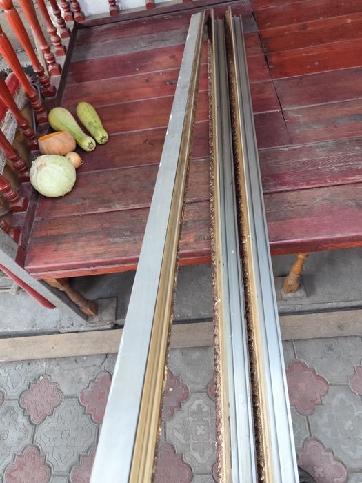 Карниз настенный