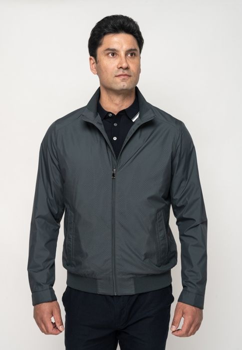 Мужская ветровка куртка