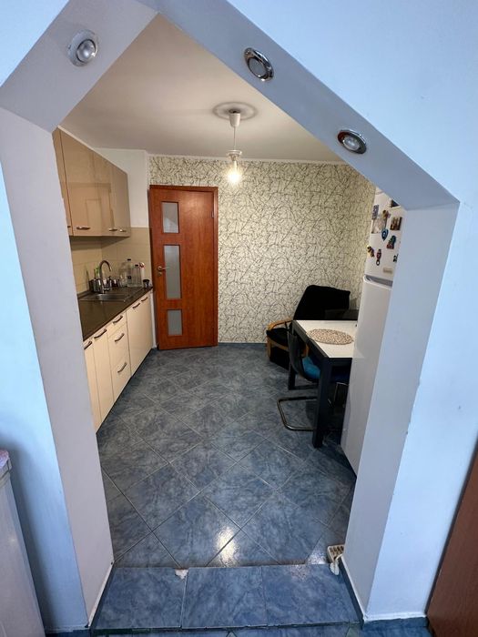 Inchiriez apartament 2 camere