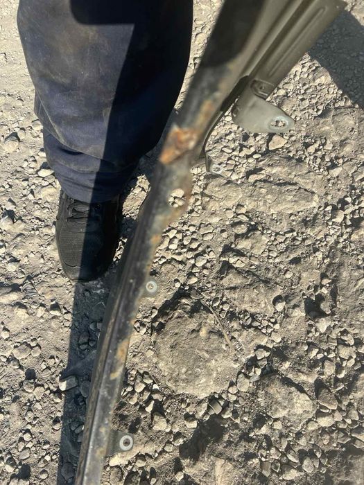 Калник десен за Audi A4 b8 Ауди а4 б8 с забележка натиснат ном 6