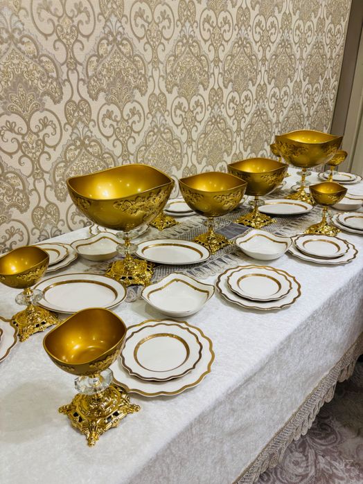 Сервис на 12 персон
