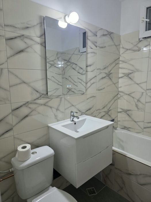 Inchiriez apartament 2 camere